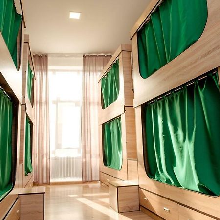 Nicehostel Aktobe Bagian luar foto