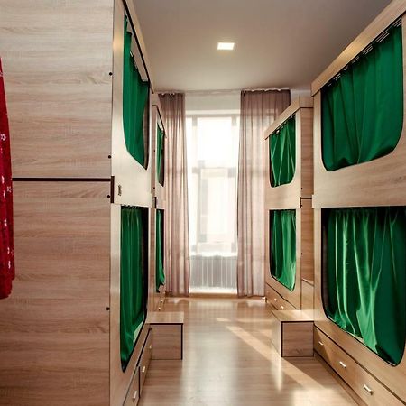 Nicehostel Aktobe Bagian luar foto