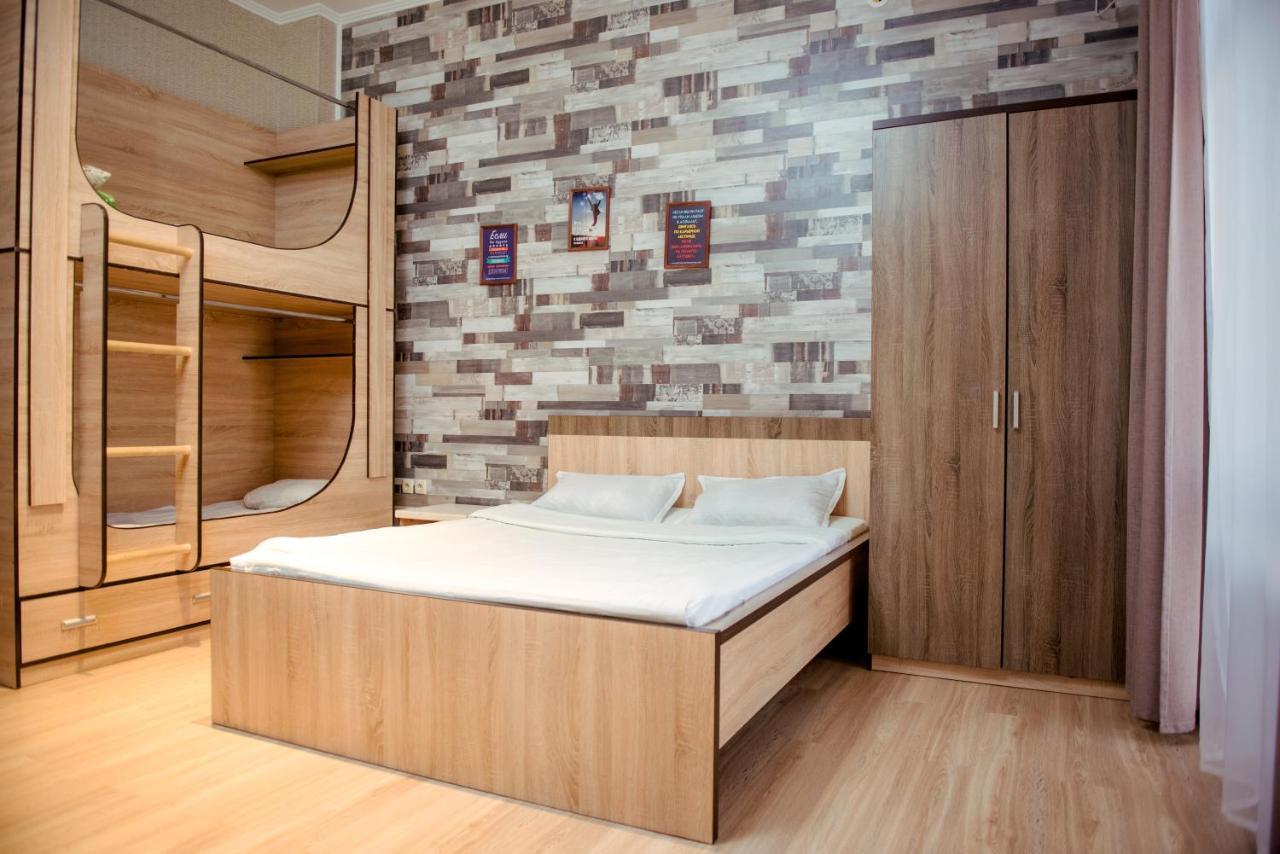 Nicehostel Aktobe Bagian luar foto