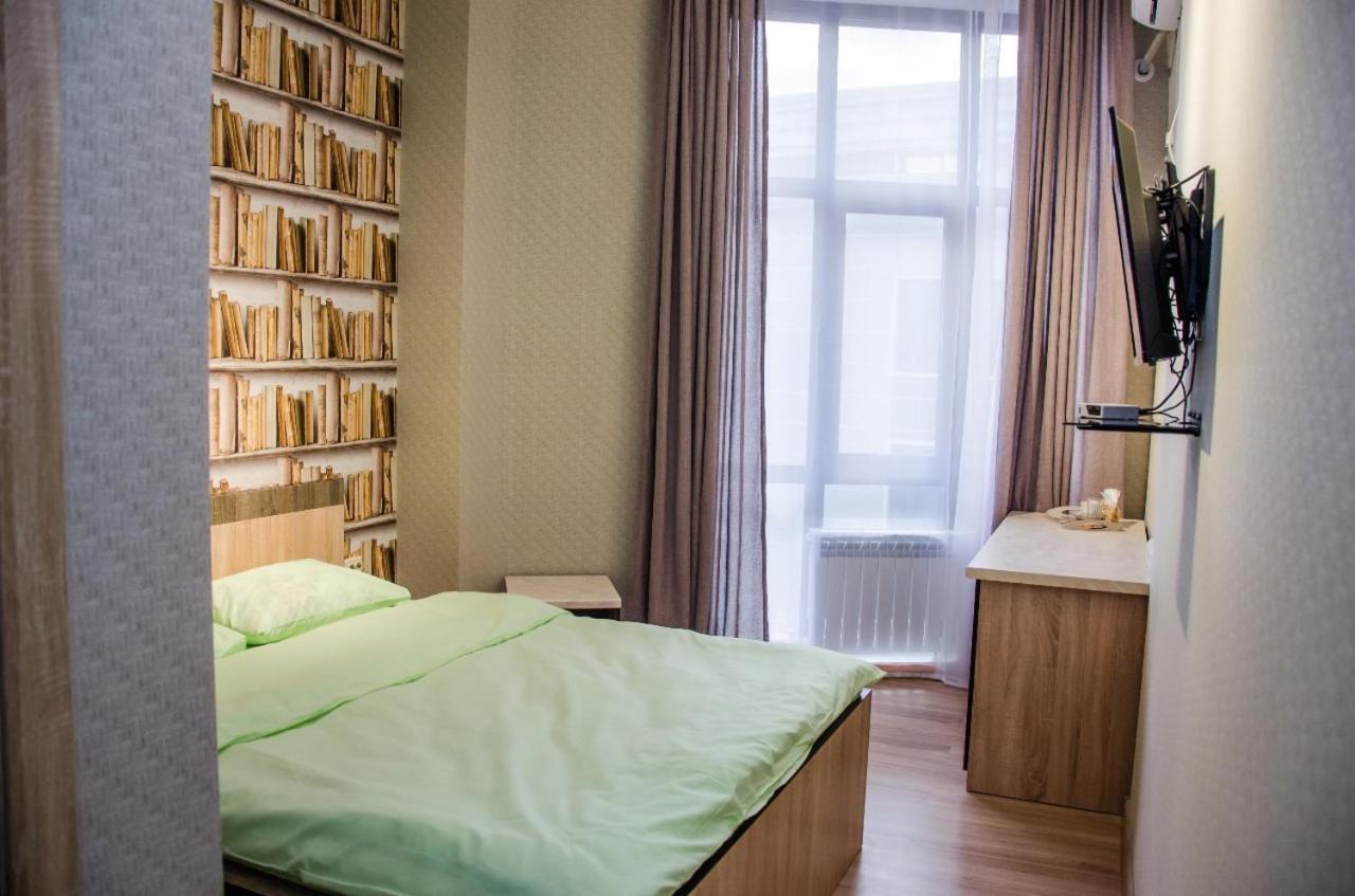 Nicehostel Aktobe Bagian luar foto