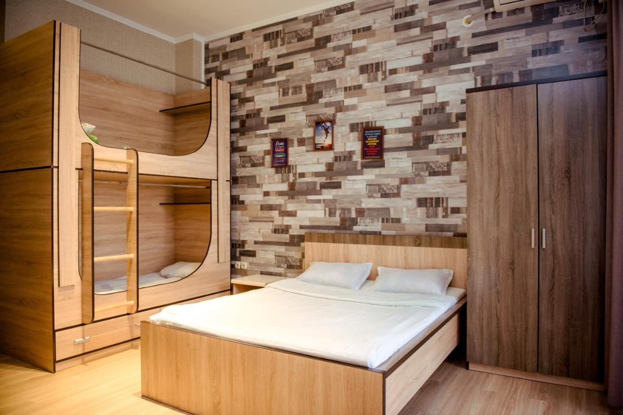 Nicehostel Aktobe Bagian luar foto