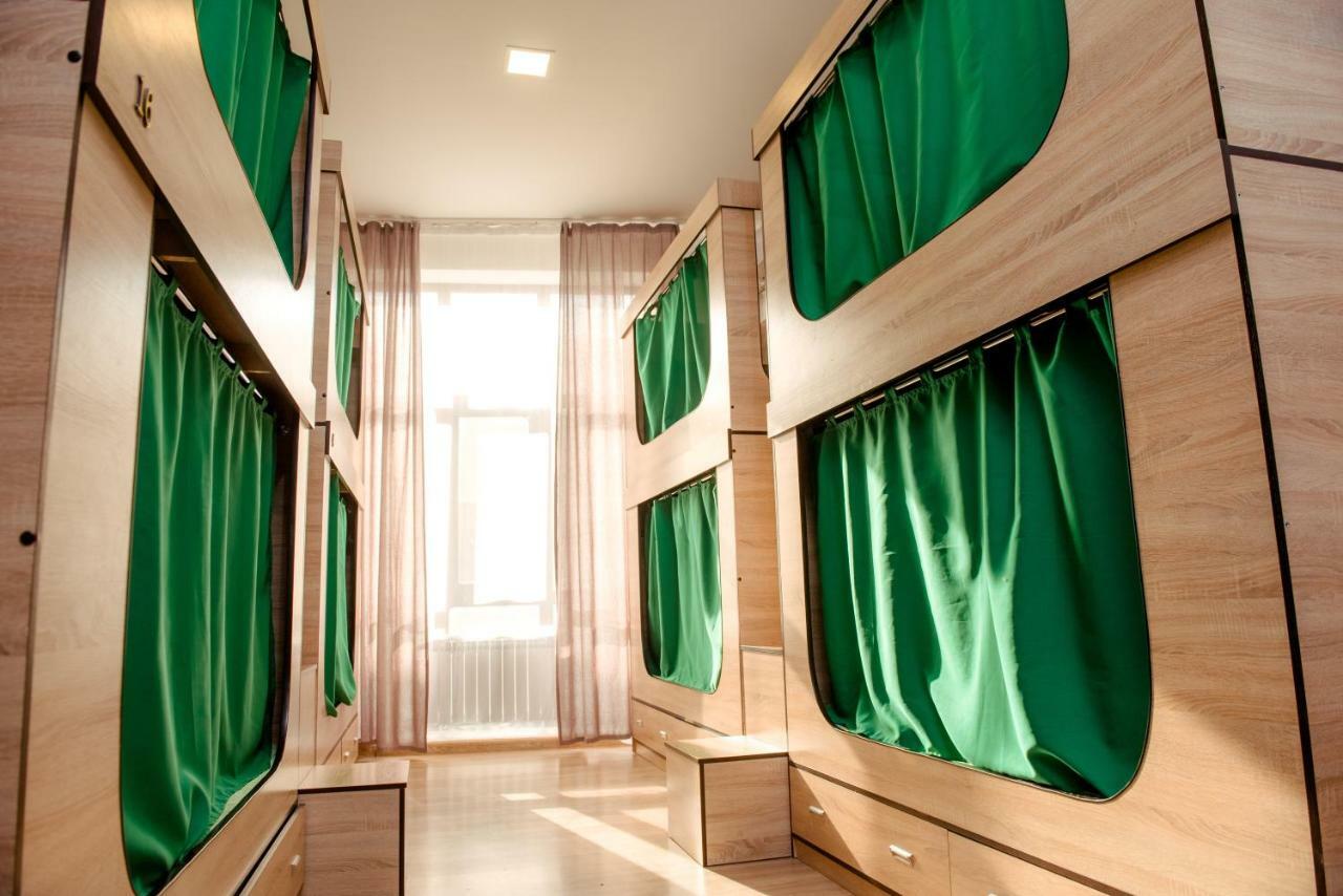 Nicehostel Aktobe Bagian luar foto