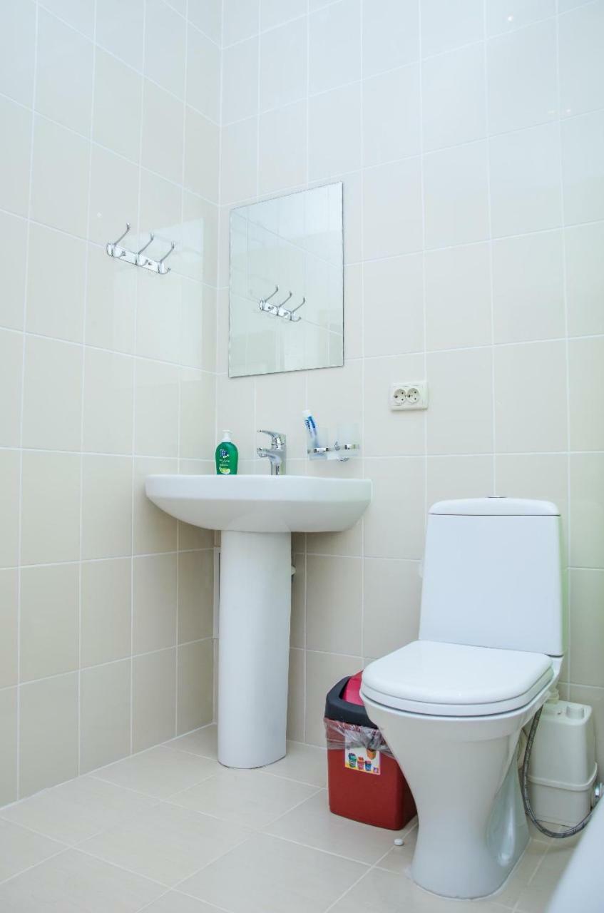 Nicehostel Aktobe Bagian luar foto