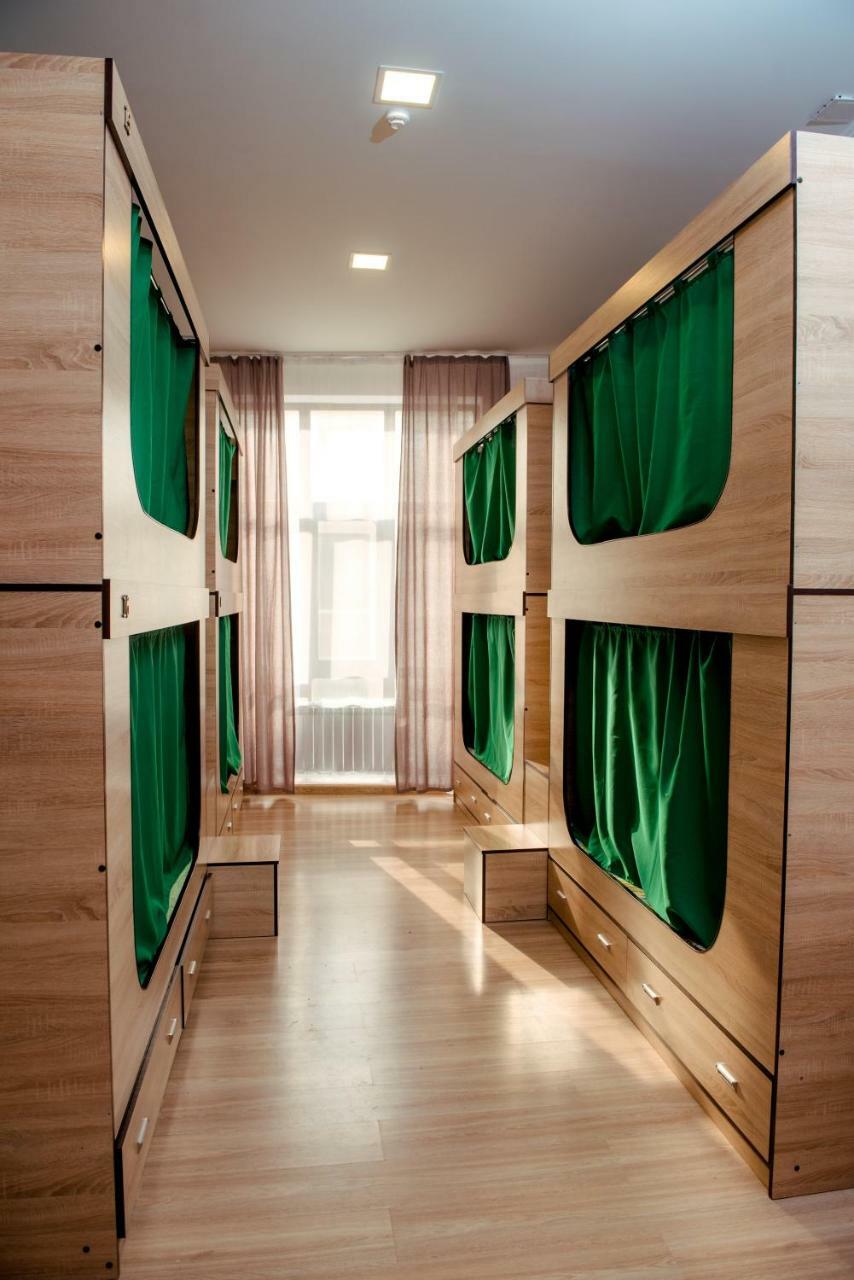 Nicehostel Aktobe Bagian luar foto